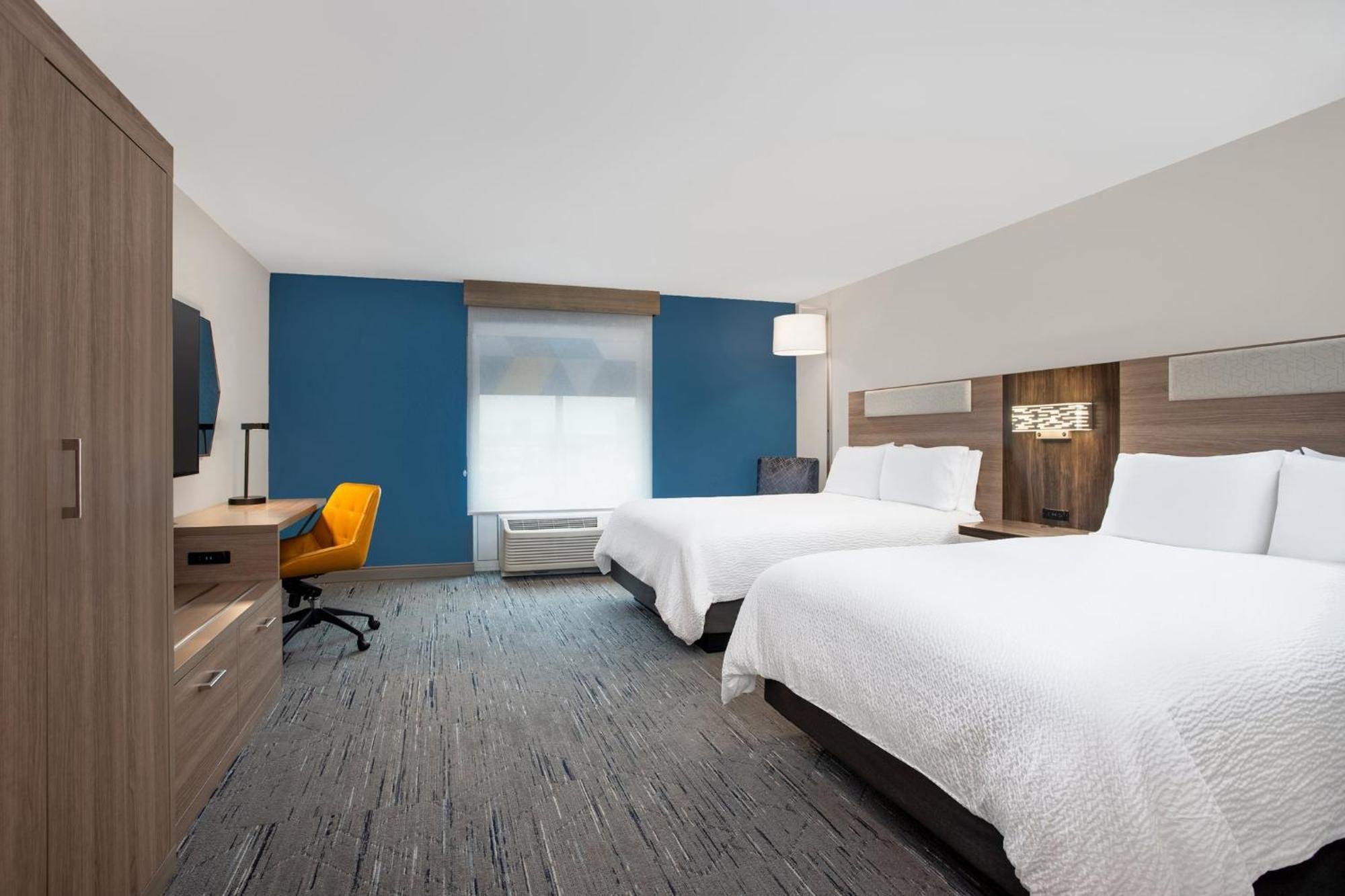 Holiday Inn Express Hotel & Suites Terre Haute By Ihg Esterno foto