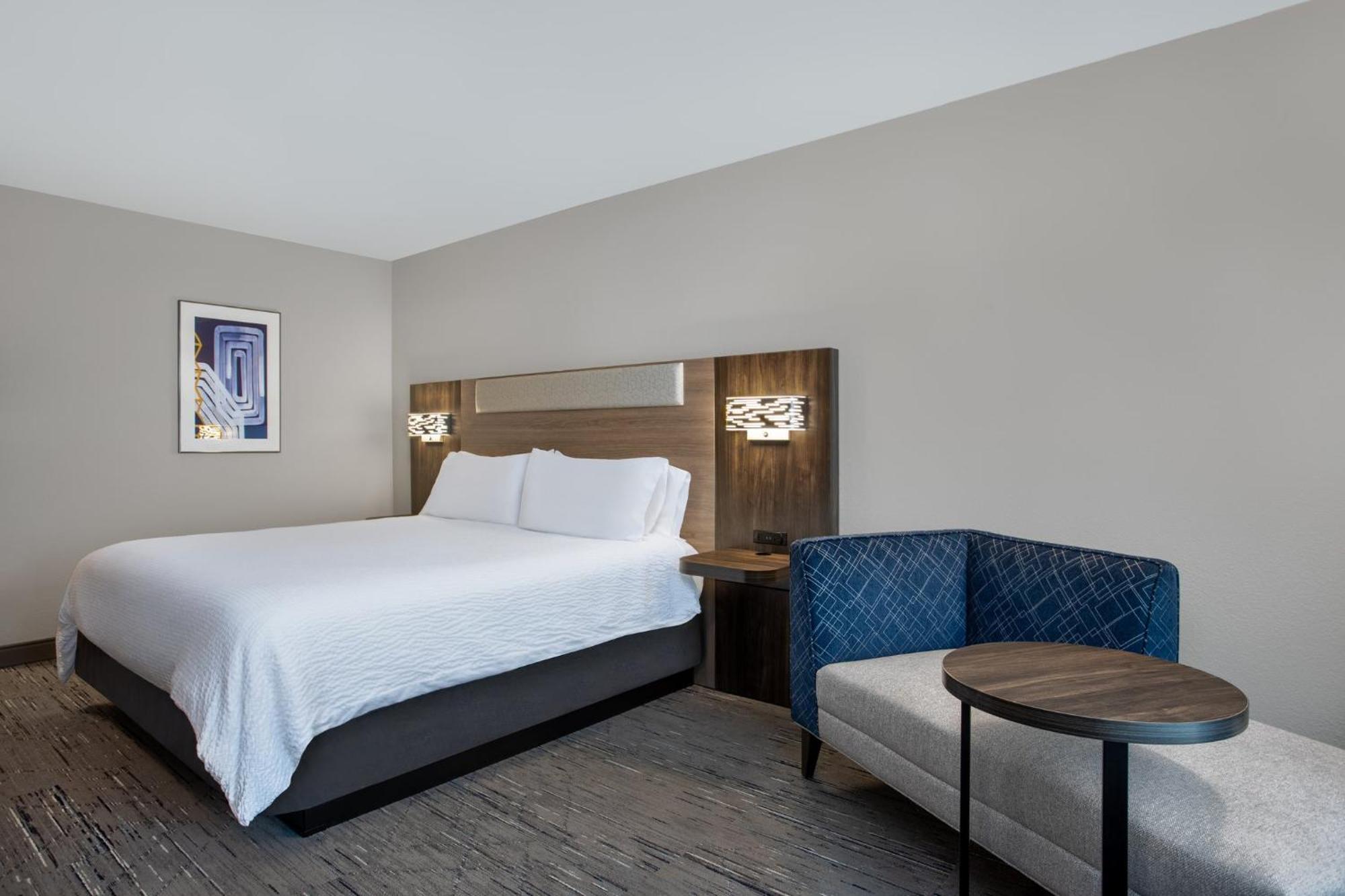 Holiday Inn Express Hotel & Suites Terre Haute By Ihg Esterno foto