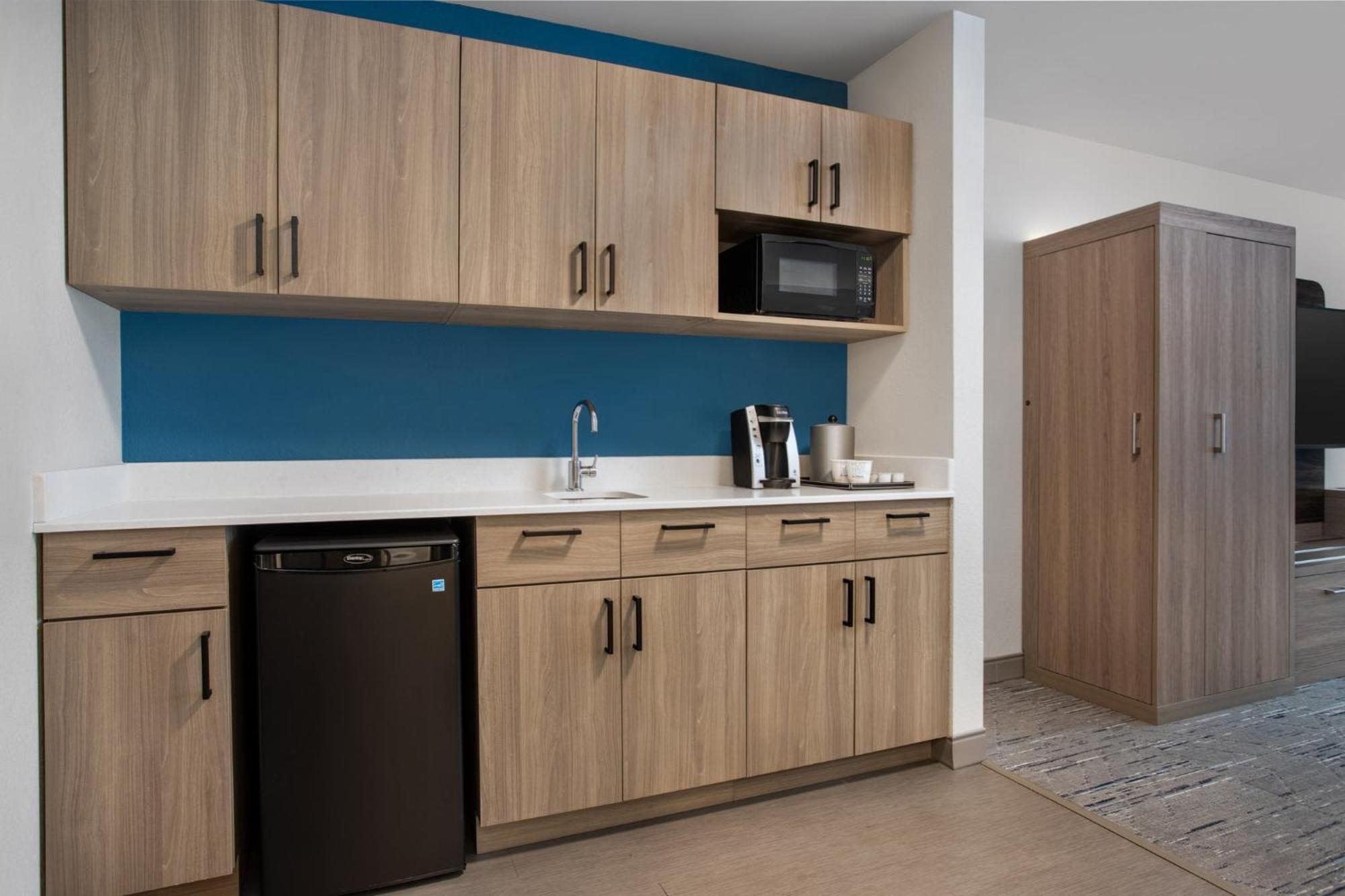 Holiday Inn Express Hotel & Suites Terre Haute By Ihg Esterno foto