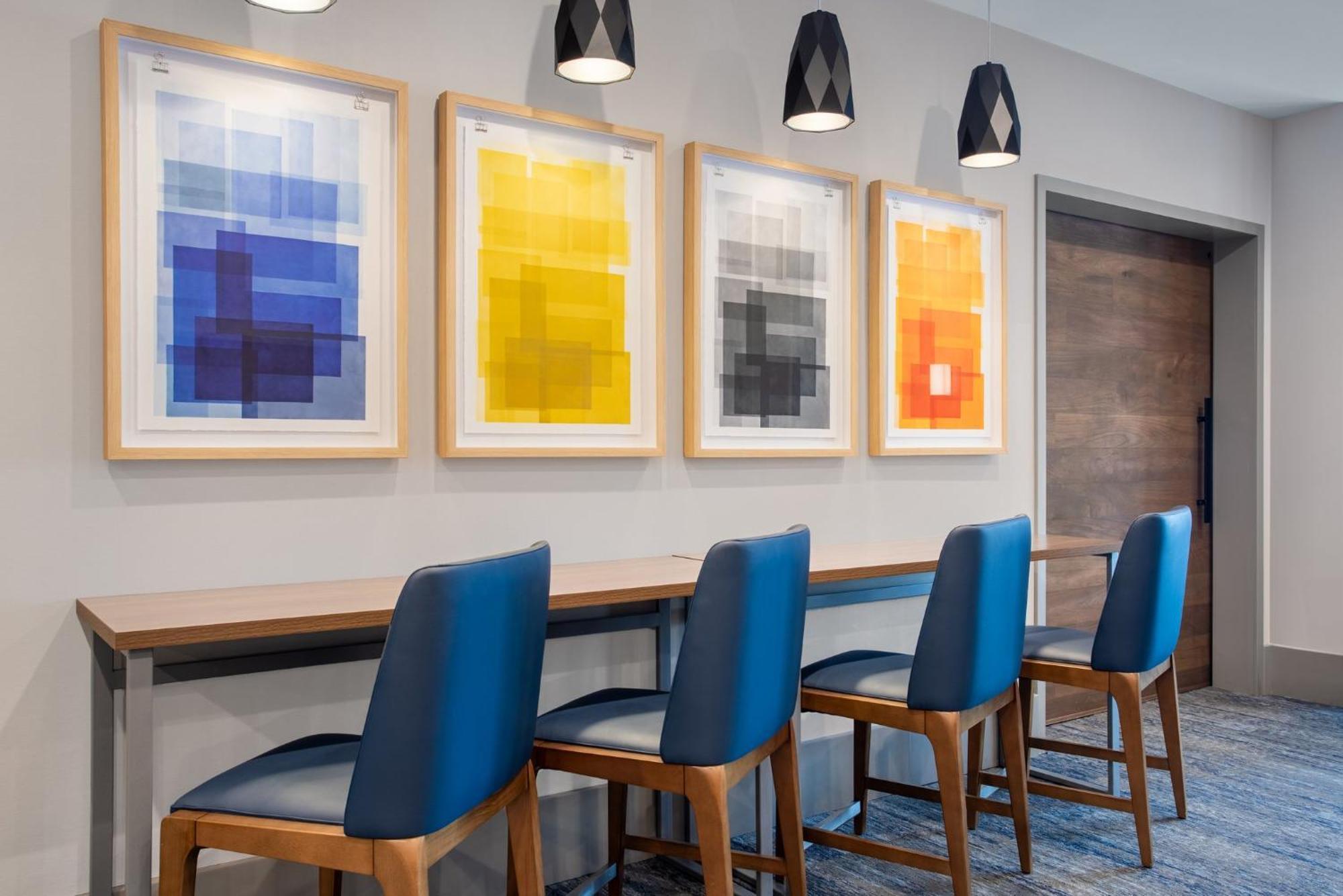Holiday Inn Express Hotel & Suites Terre Haute By Ihg Esterno foto