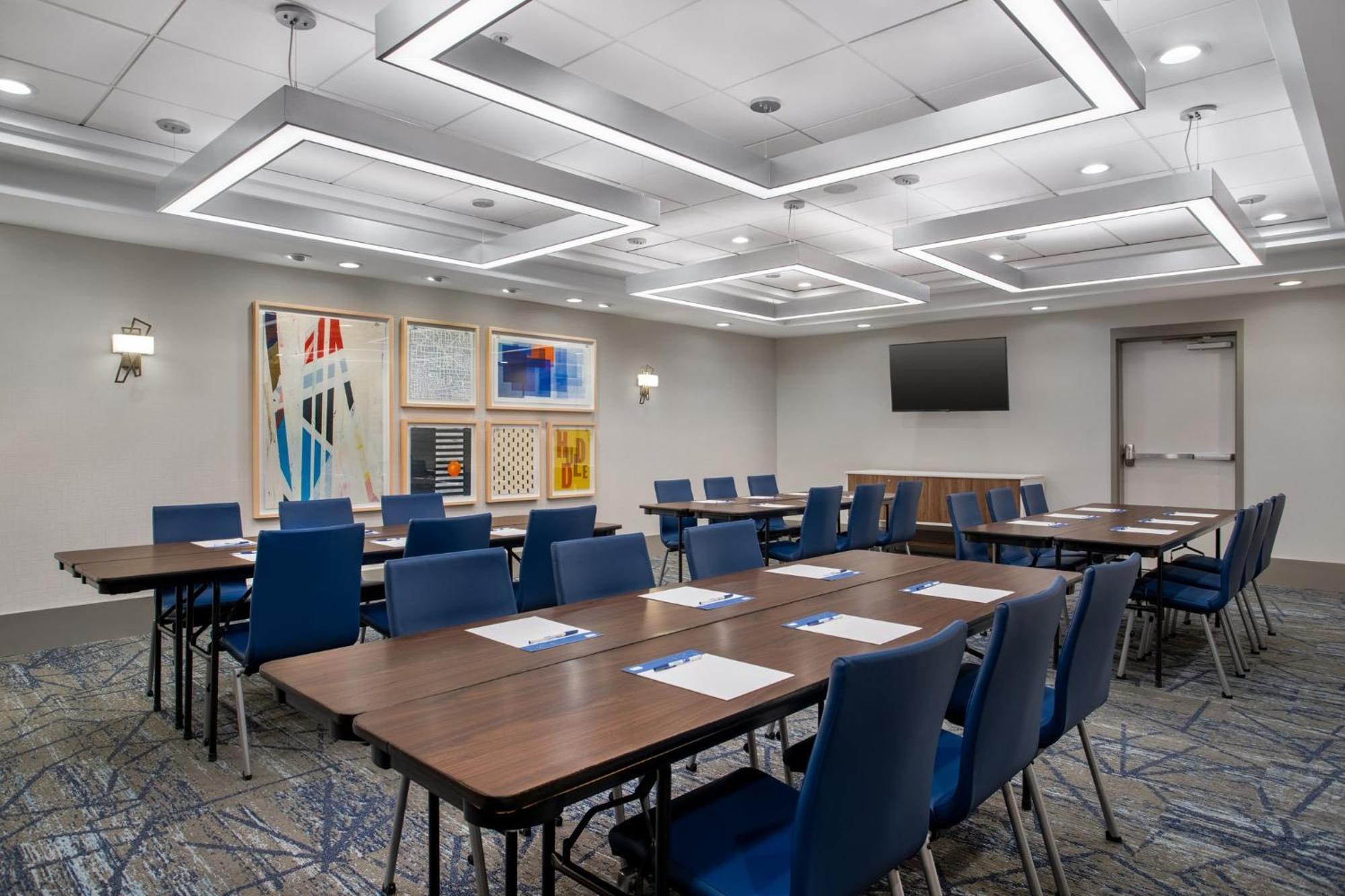 Holiday Inn Express Hotel & Suites Terre Haute By Ihg Esterno foto