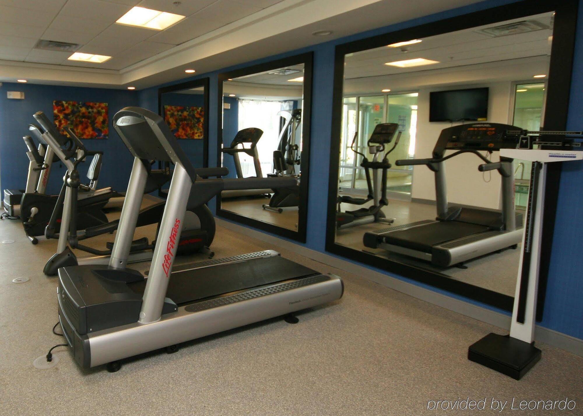 Holiday Inn Express Hotel & Suites Terre Haute By Ihg Esterno foto